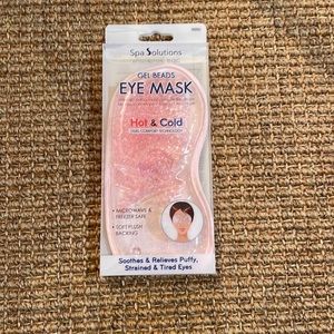 NWT Spa Solutions Gel Beads Eye Mask